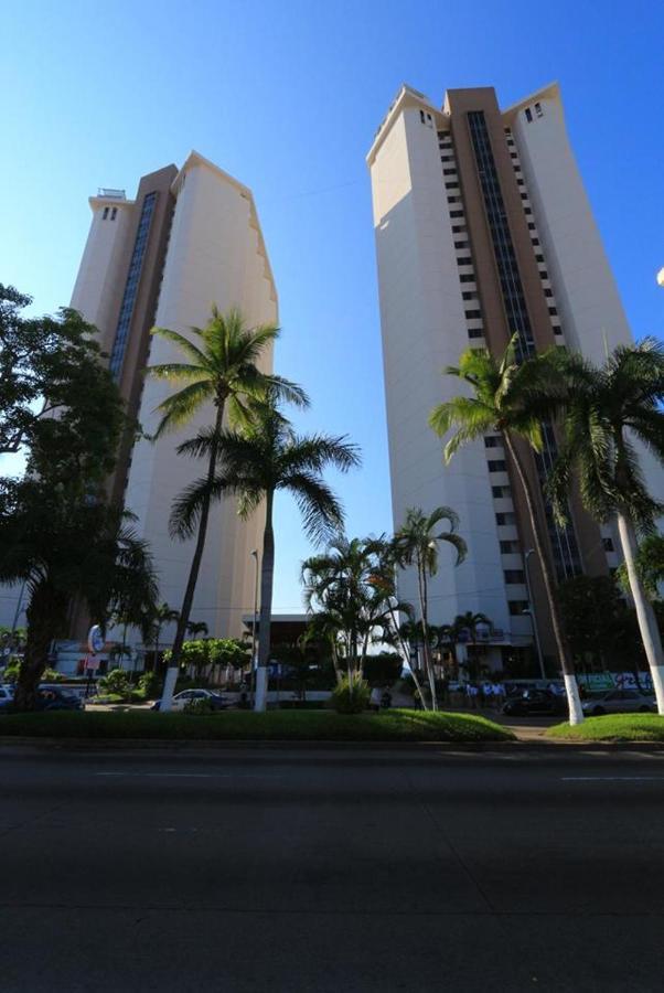 Las Torres Gemelas Vip Acapulco Exteriör bild